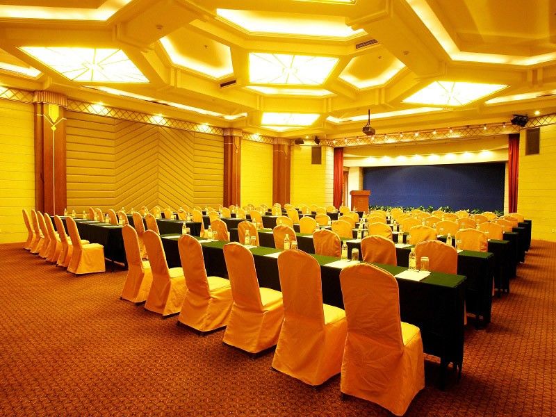 Jin Jiang Park Hotel Shanghai Exterior foto