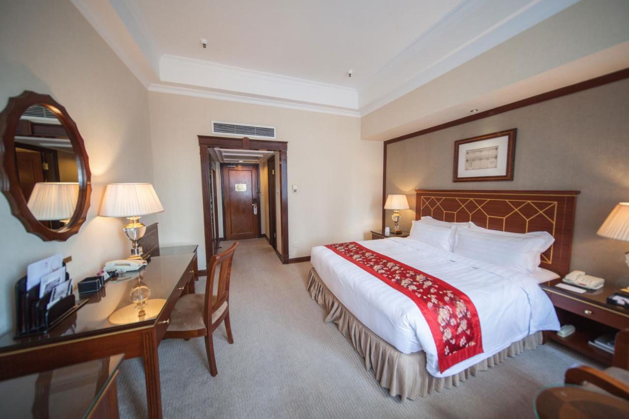 Jin Jiang Park Hotel Shanghai Exterior foto